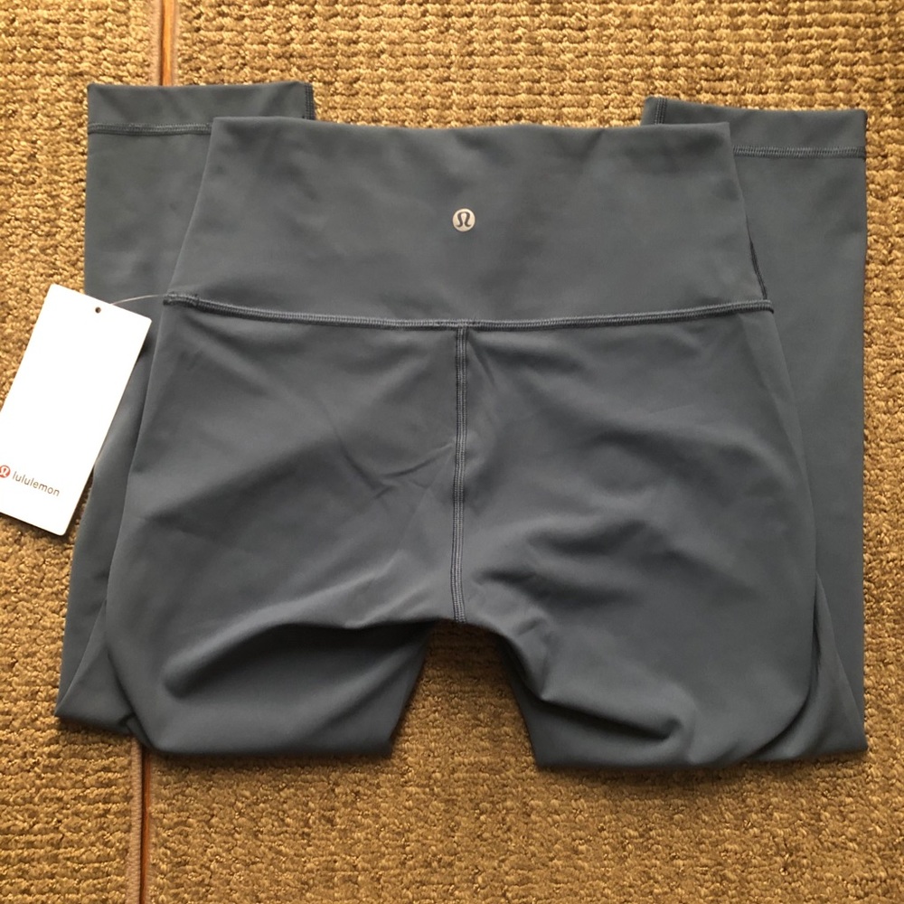 NWT wunder under high rise 21” crop iron blue - Picture 3 of 4
